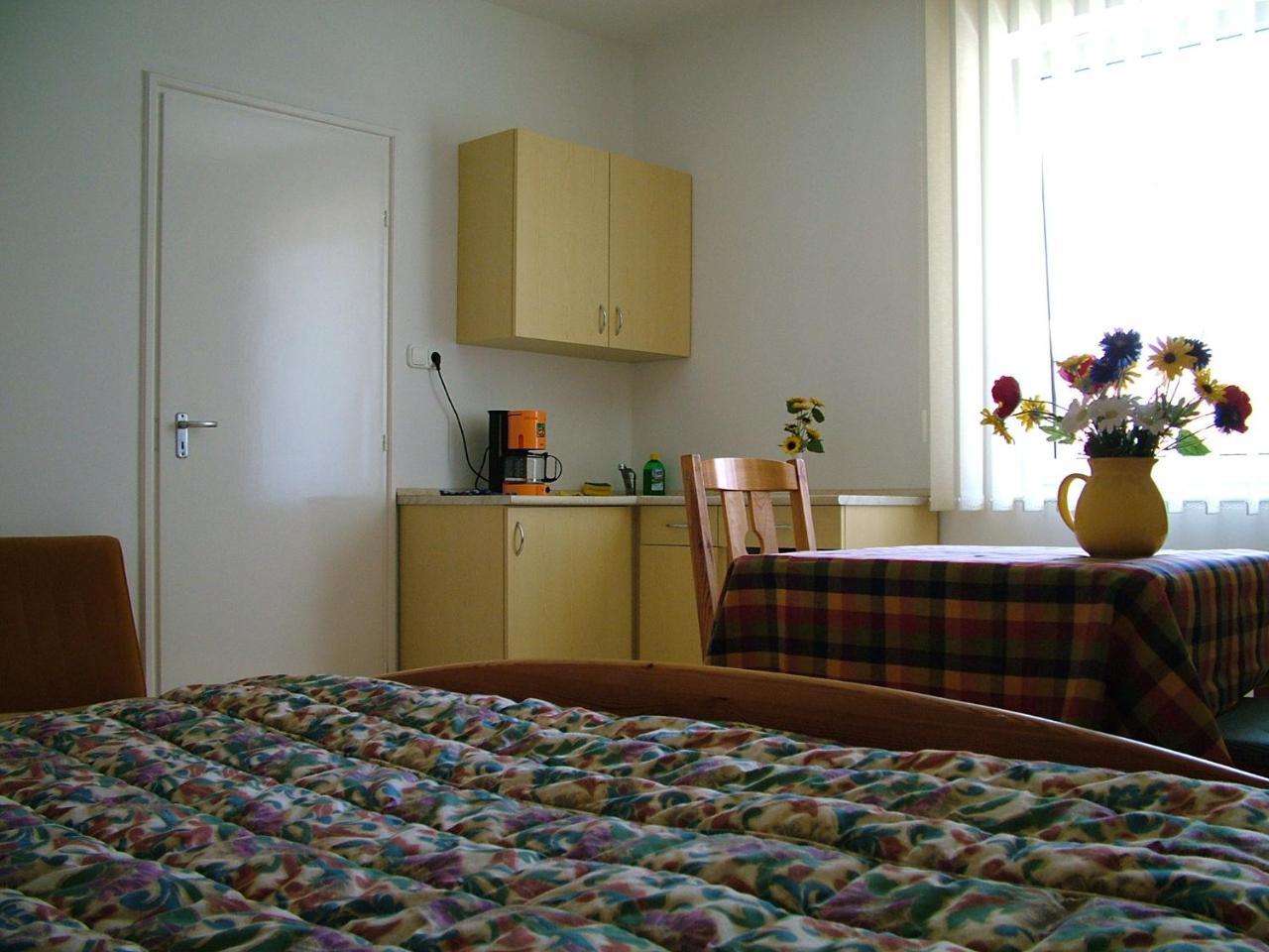 Hotel Zoldhaz Bio Panzio Gyenesdiás Exteriér fotografie